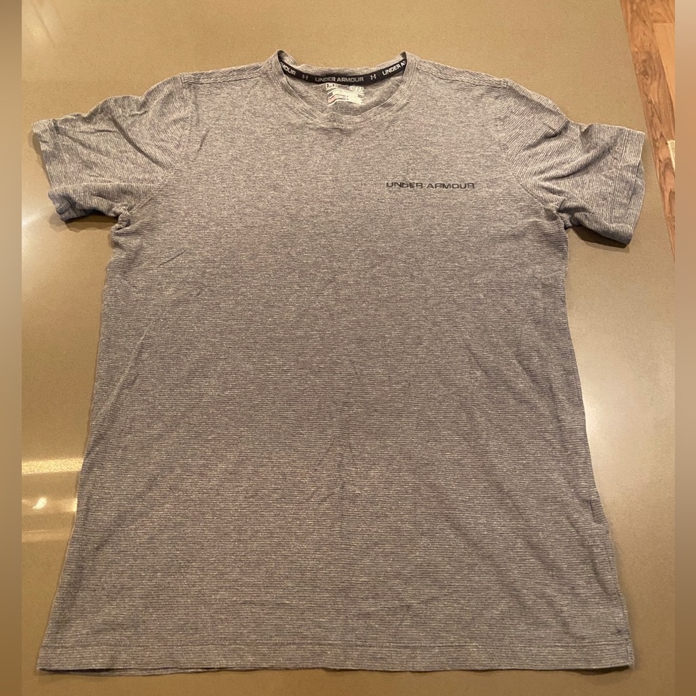 Under Armour, Small, Gray Shirt
